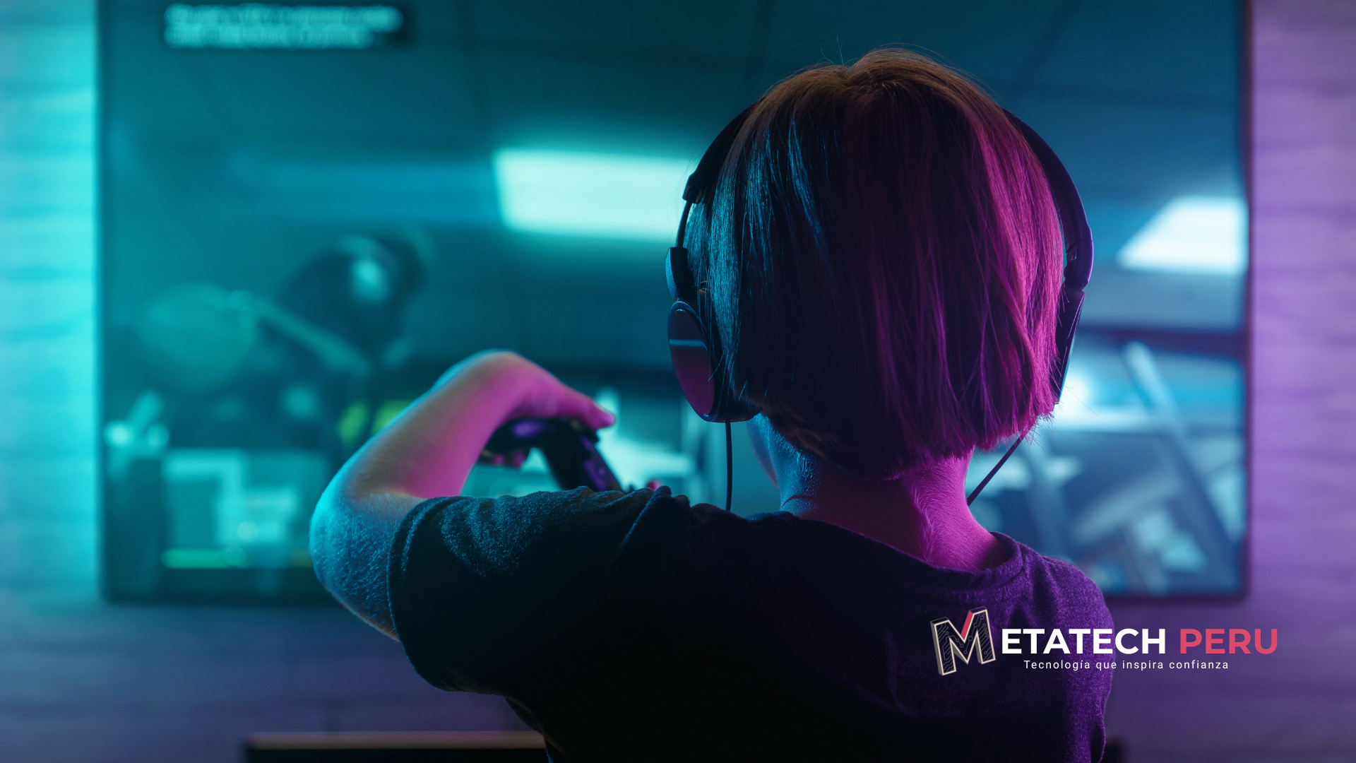 Banner de la tienda de Shop Metatech Perú mostrando licencias de software original, videojuegos digitales y programas destacados, con entrega instantánea y soporte local.